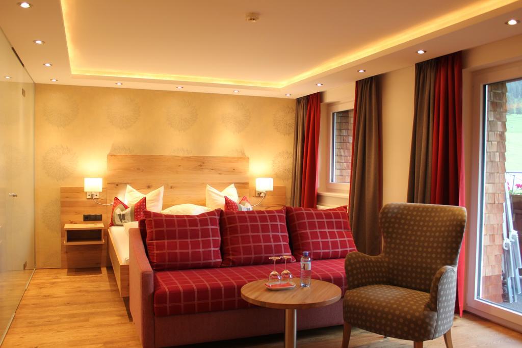 Hotel Garni Laerchenhof Lech am Arlberg Værelse billede
