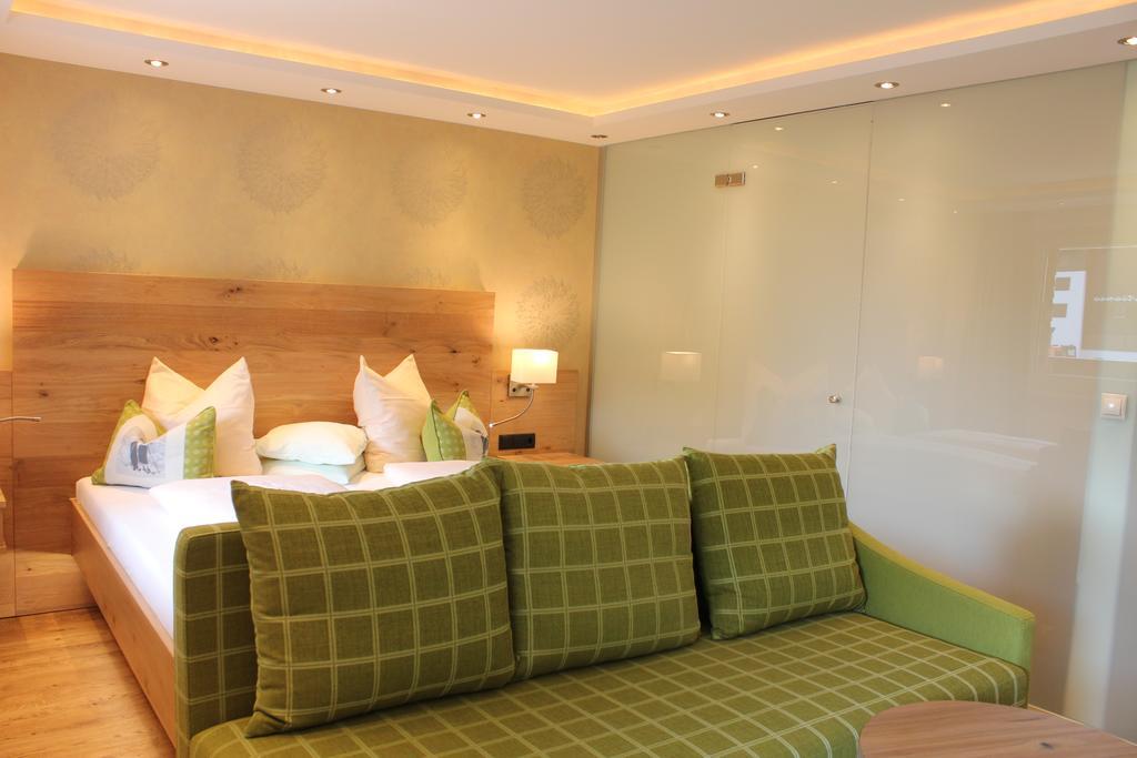 Hotel Garni Laerchenhof Lech am Arlberg Værelse billede